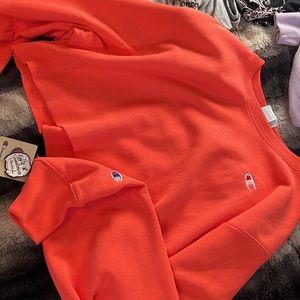 Champion Large cropped sweatshirt style top